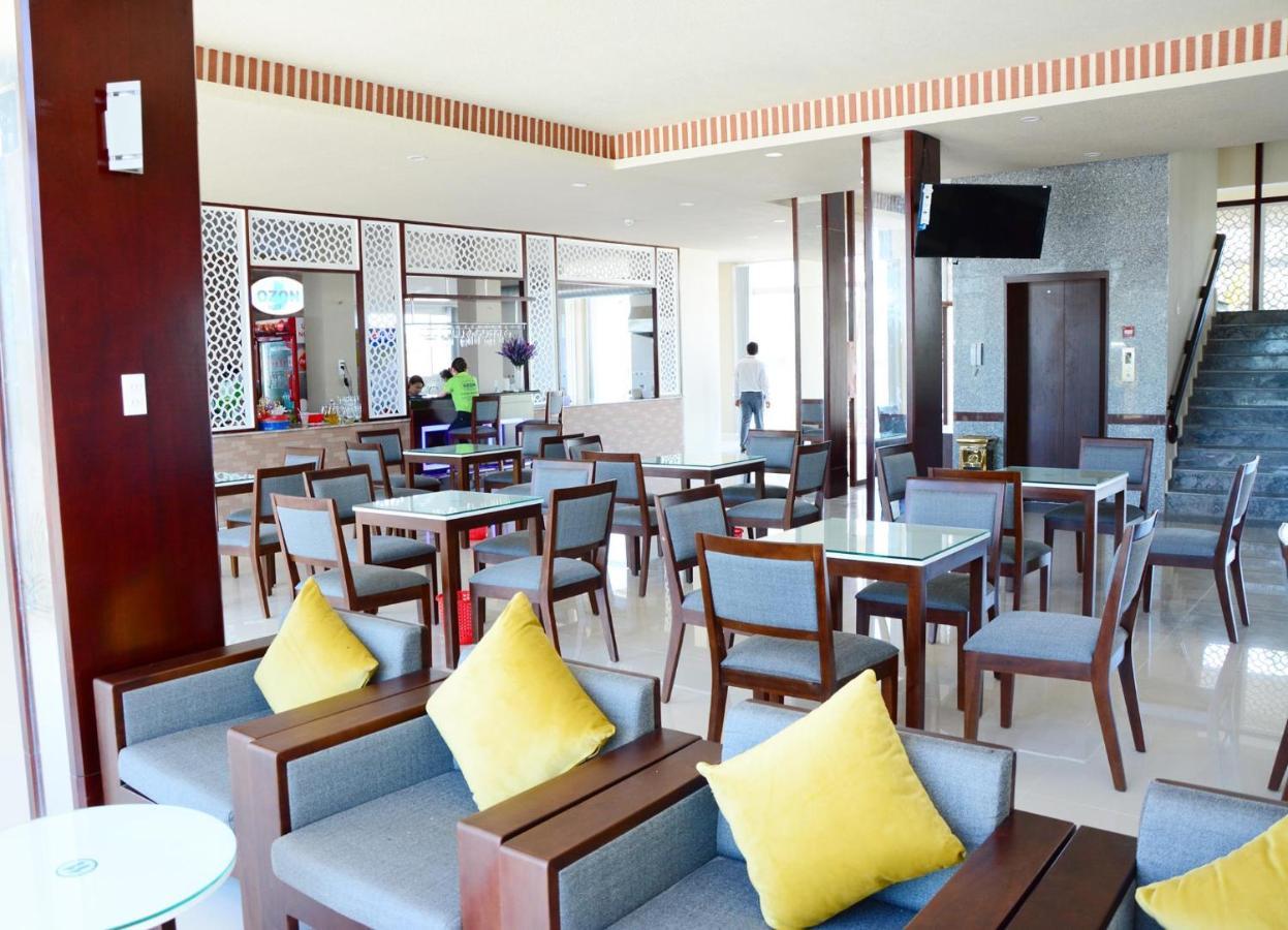 Ozon Hotel Nam Can Bagian luar foto