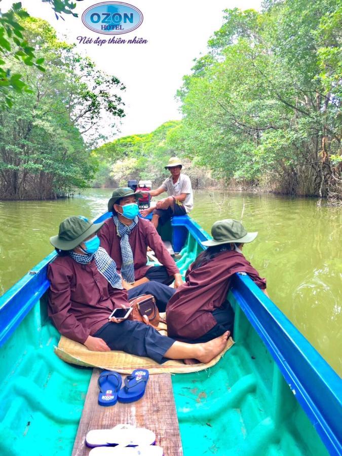 Ozon Hotel Nam Can Bagian luar foto