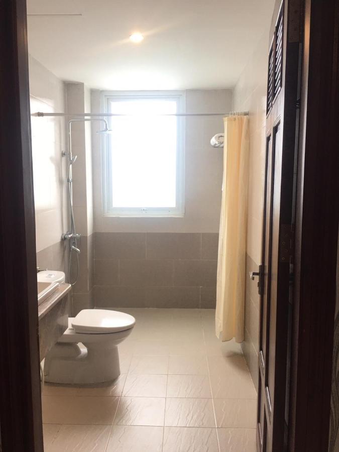 Ozon Hotel Nam Can Bagian luar foto