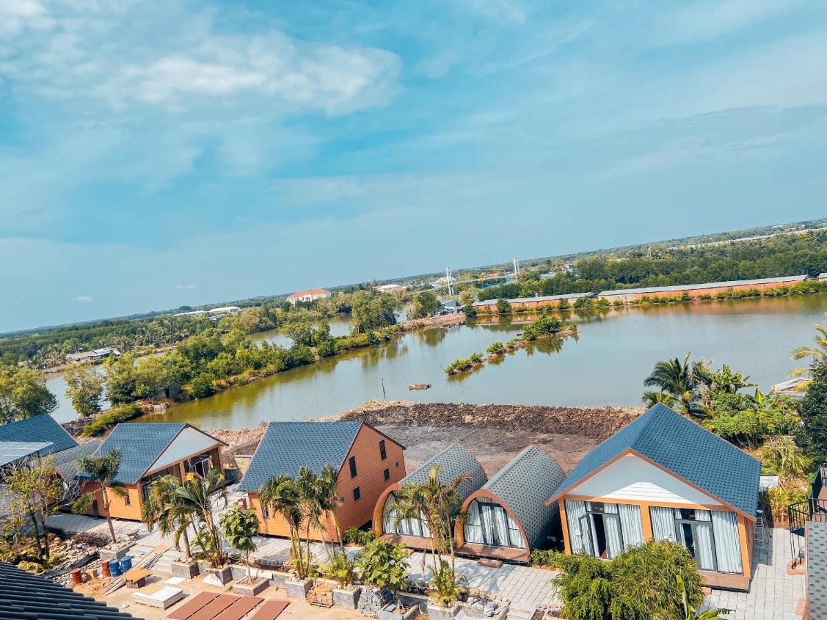 Ozon Hotel Nam Can Bagian luar foto