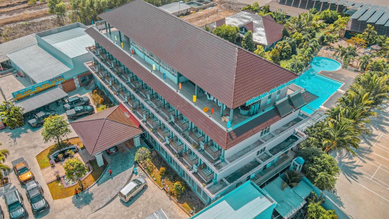 Ozon Hotel Nam Can Bagian luar foto