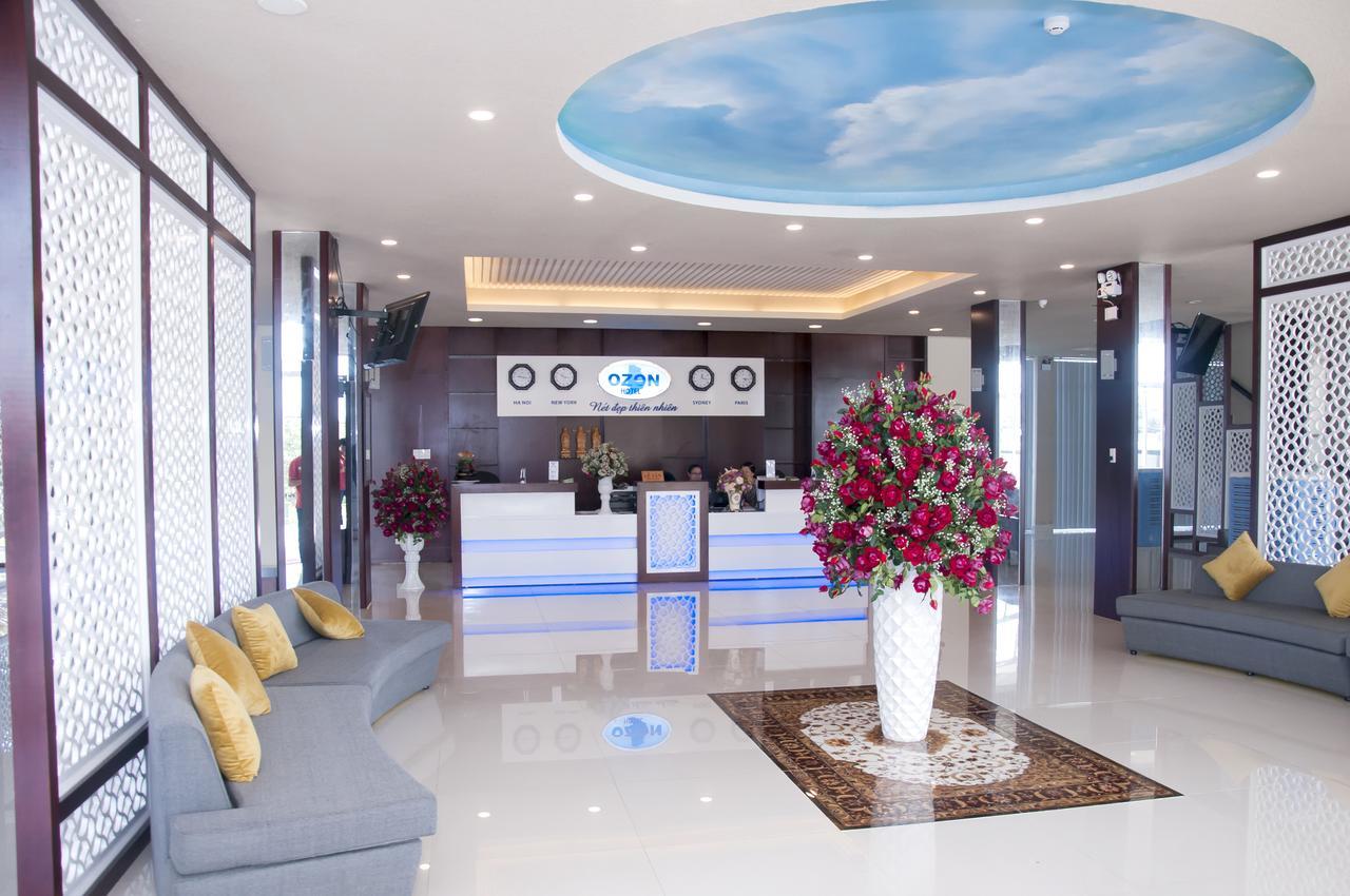Ozon Hotel Nam Can Bagian luar foto