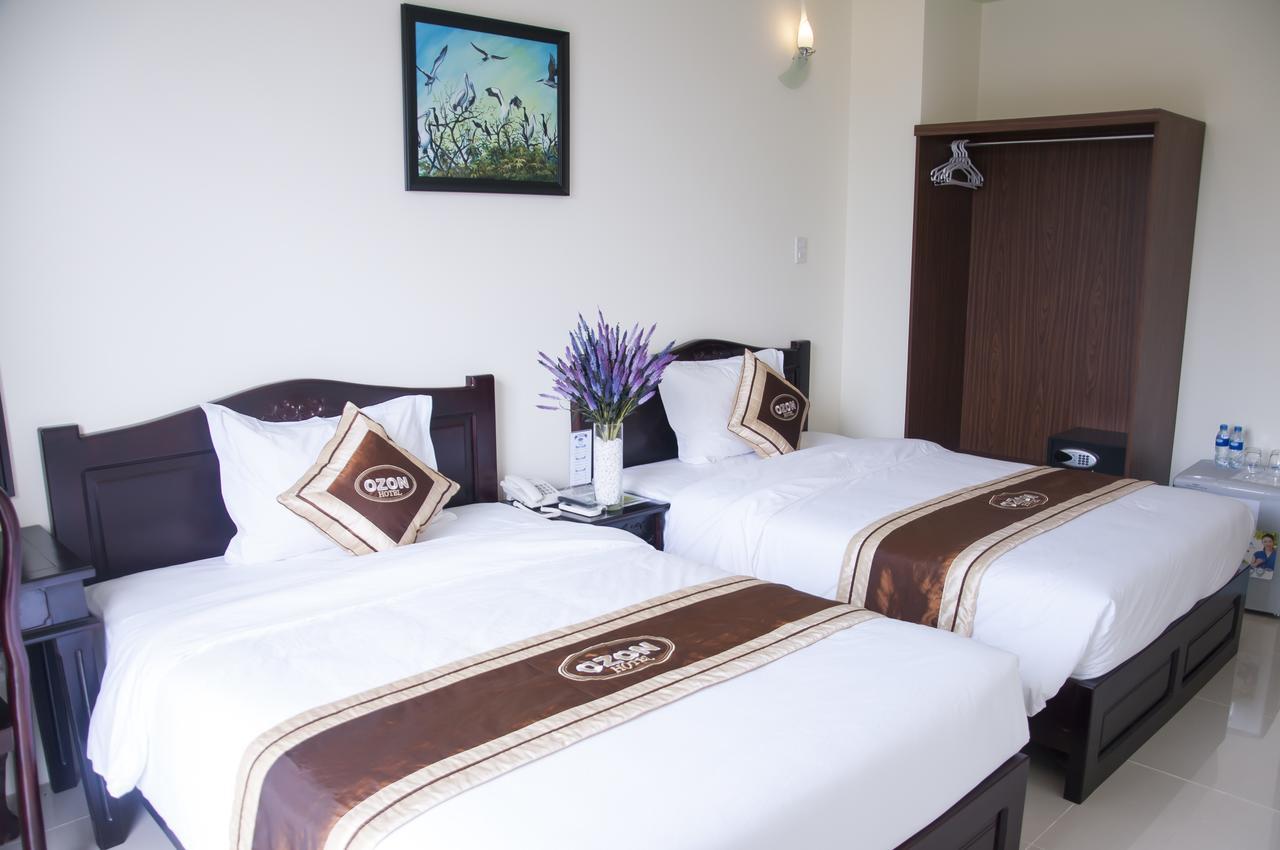 Ozon Hotel Nam Can Bagian luar foto